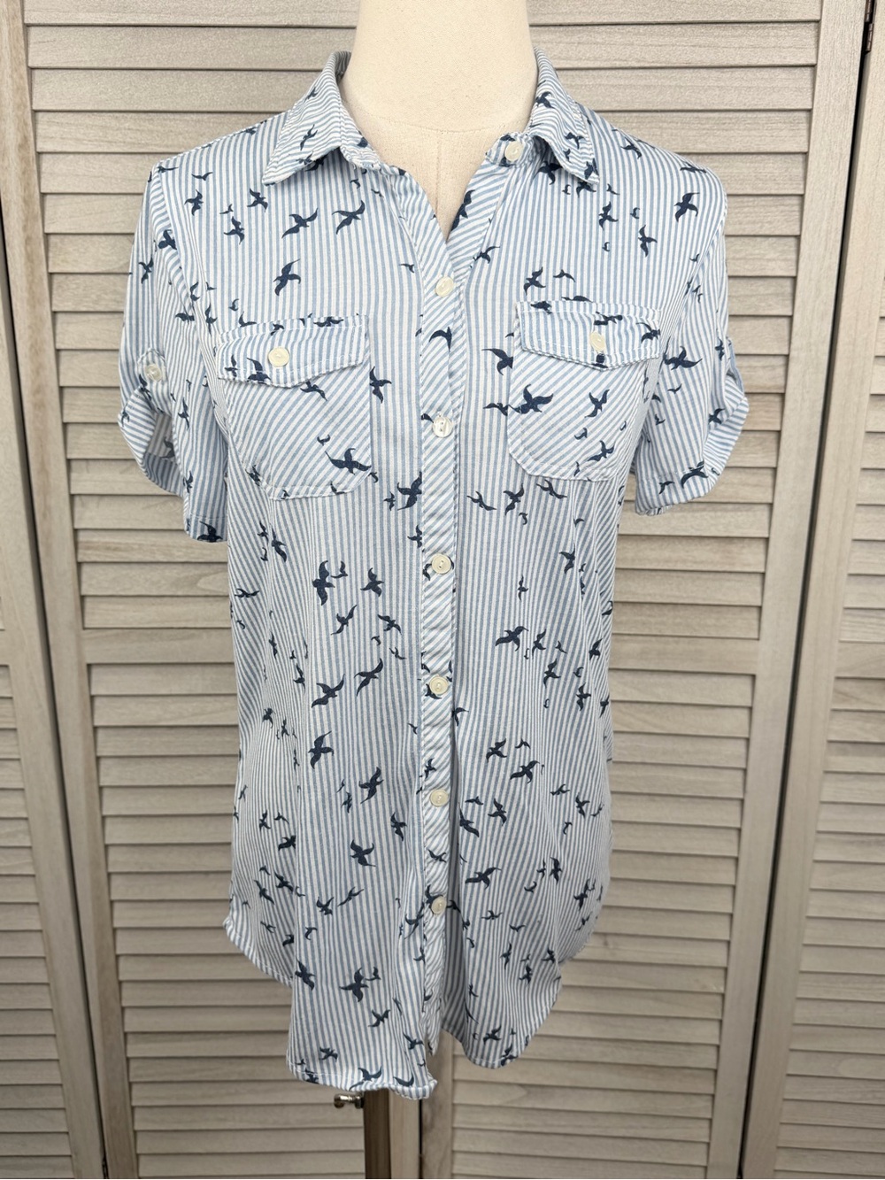 PASSPORT Coastal Stripe Preppy Short Sleeve Button Down Blue/White Bird Print-L